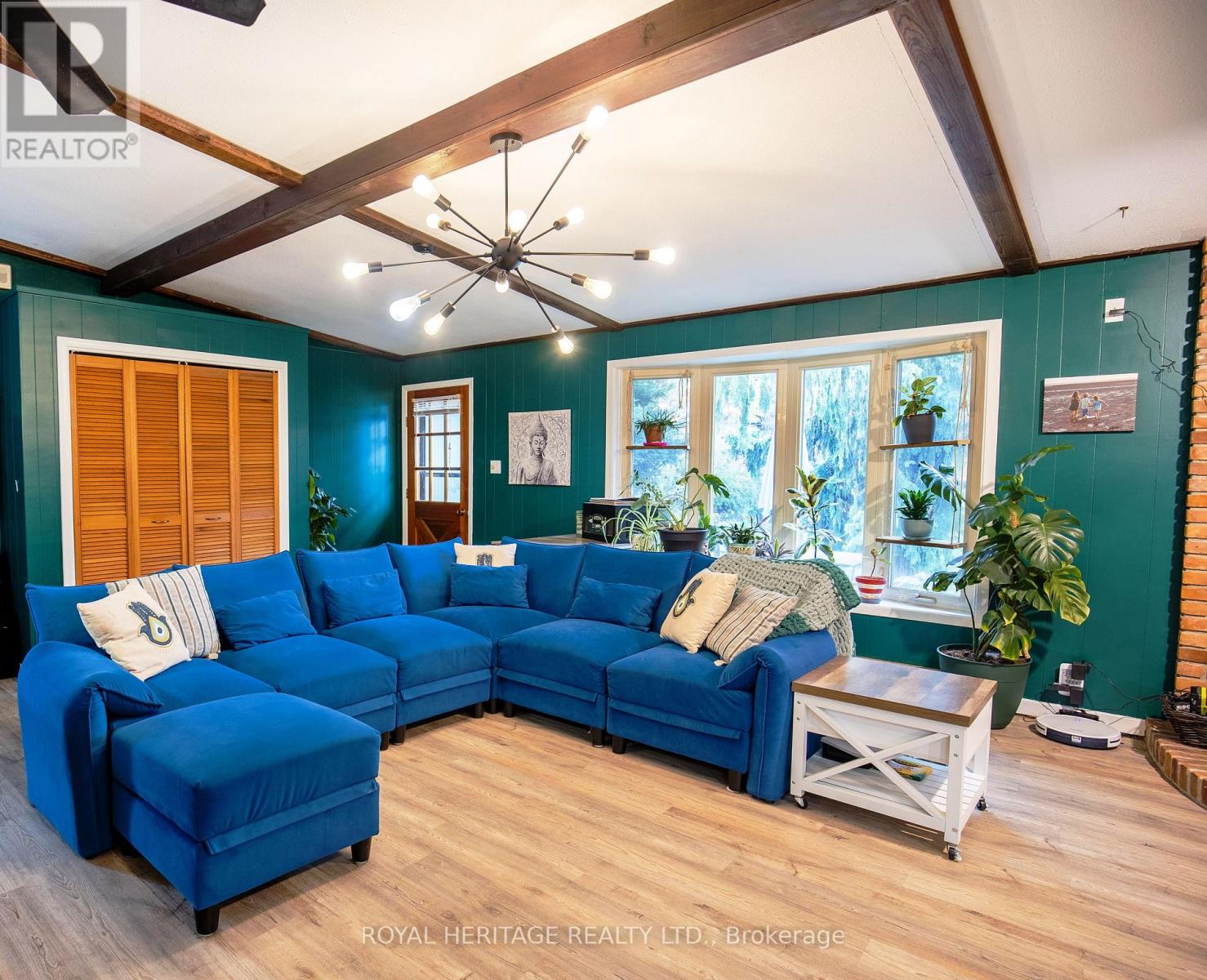 111 Adelaide Street N, Kawartha Lakes (Lindsay), Ontario  K9V 4L9 - Photo 8 - X12497212