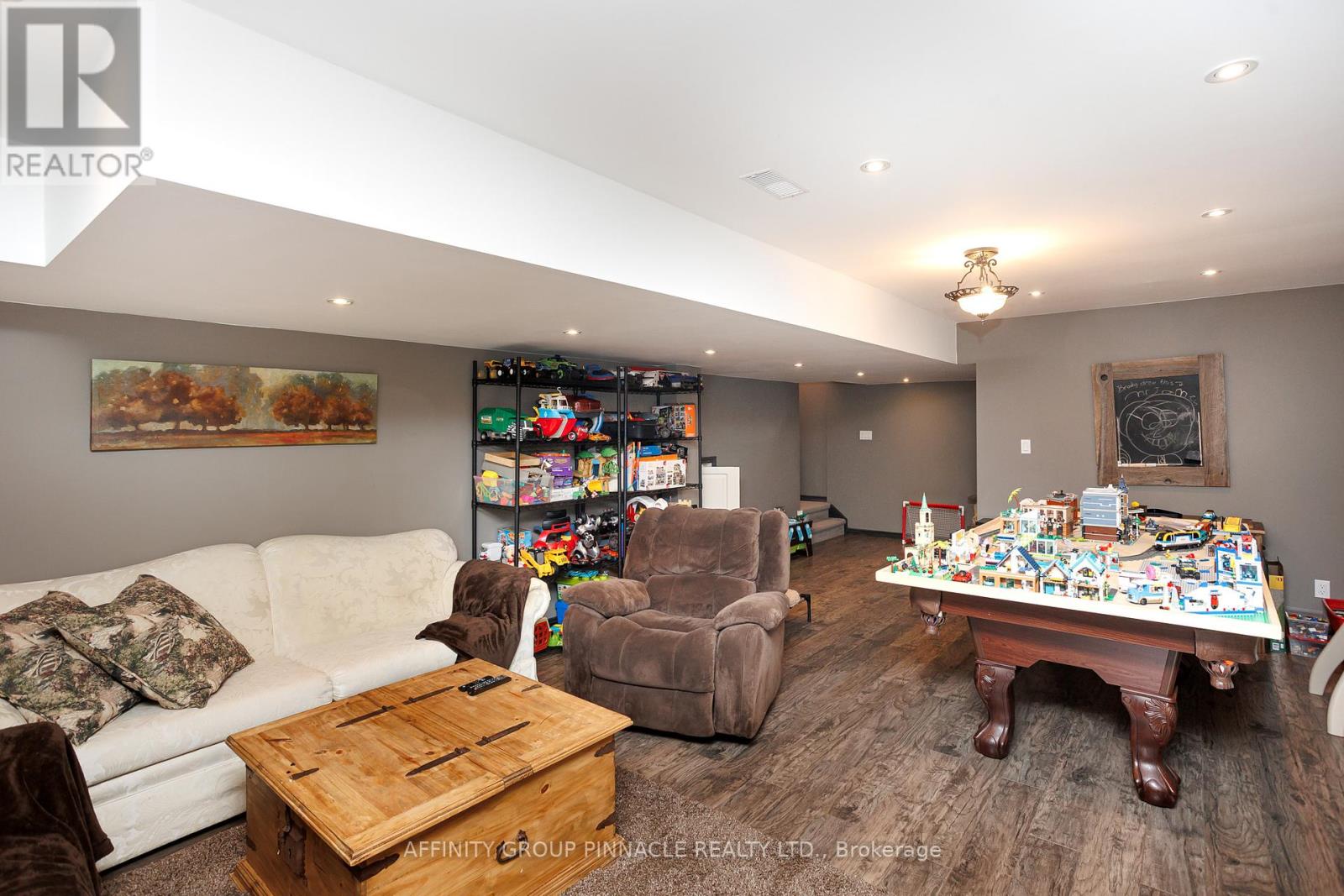 20 Ellis Crescent, Kawartha Lakes (Lindsay), Ontario  K9V 0A5 - Photo 32 - X12497748