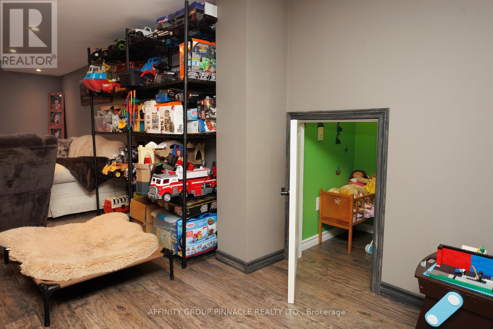 20 Ellis Crescent, Kawartha Lakes (Lindsay), Ontario  K9V 0A5 - Photo 33 - X12497748