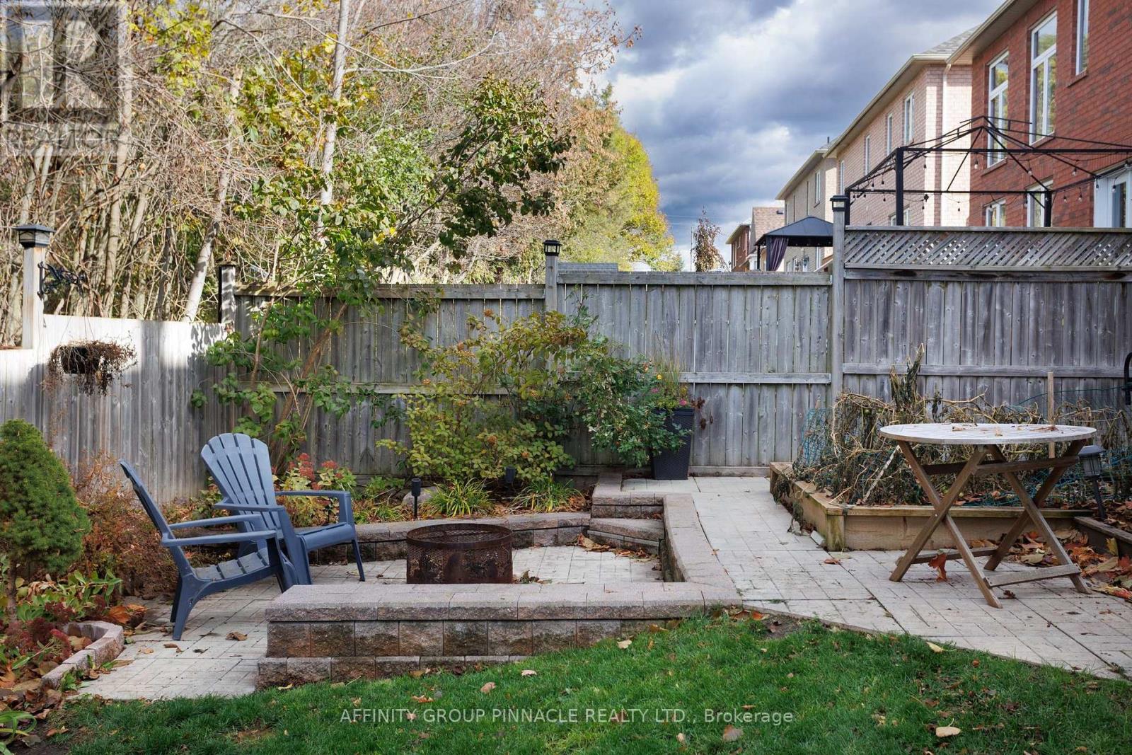 20 Ellis Crescent, Kawartha Lakes (Lindsay), Ontario  K9V 0A5 - Photo 38 - X12497748