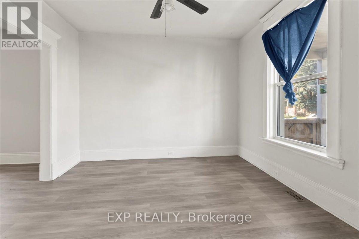 650 Armour Road, Peterborough East (Central), Ontario  K9H 1Z4 - Photo 8 - X12497778