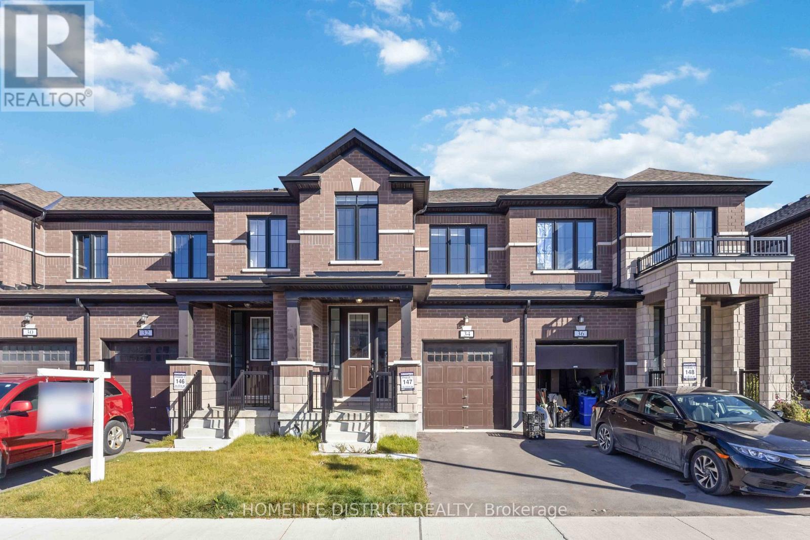 34 Keenan Street, Kawartha Lakes (Lindsay), Ontario  K9V 6C2 - Photo 1 - X12497370