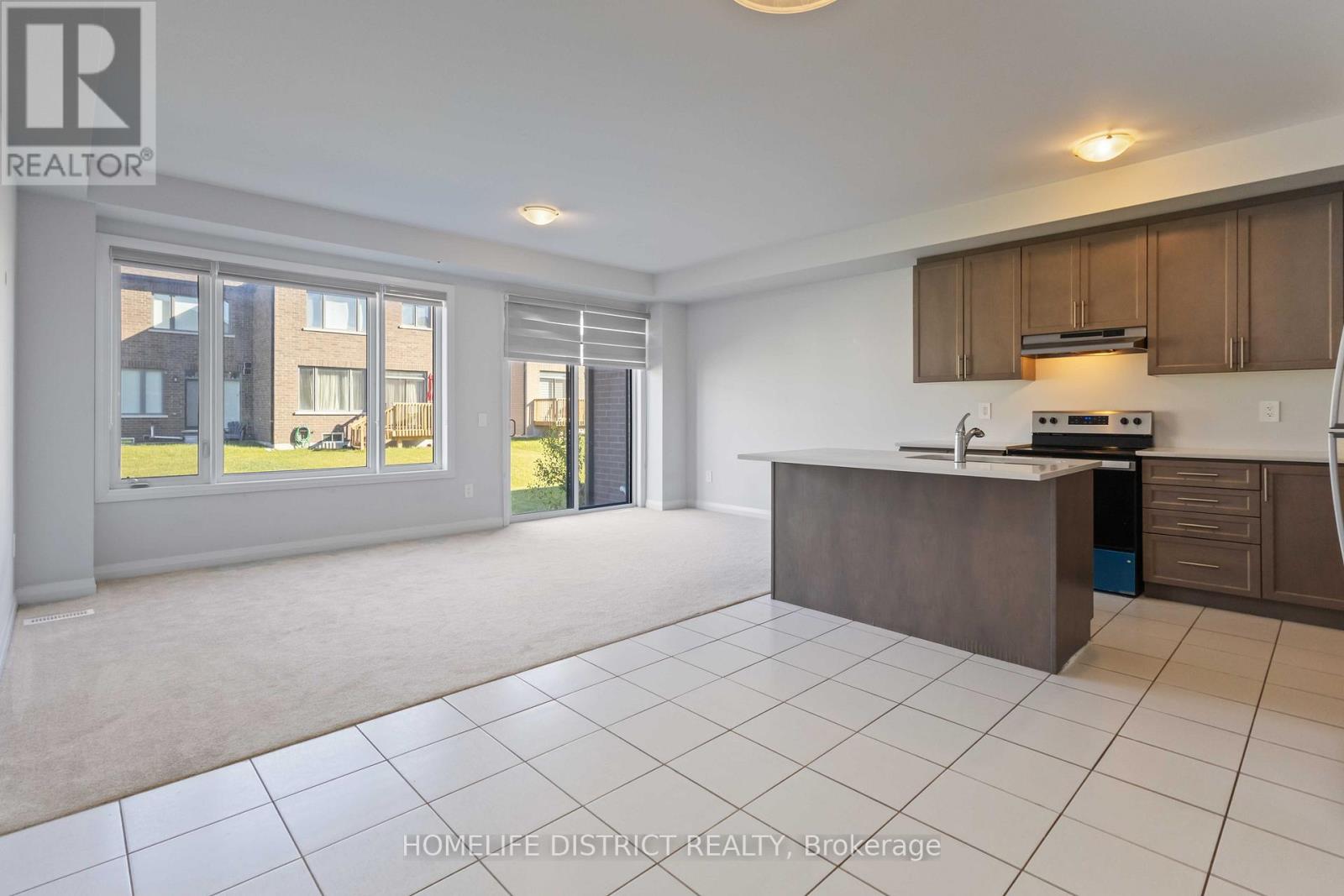 34 Keenan Street, Kawartha Lakes (Lindsay), Ontario  K9V 6C2 - Photo 14 - X12497370