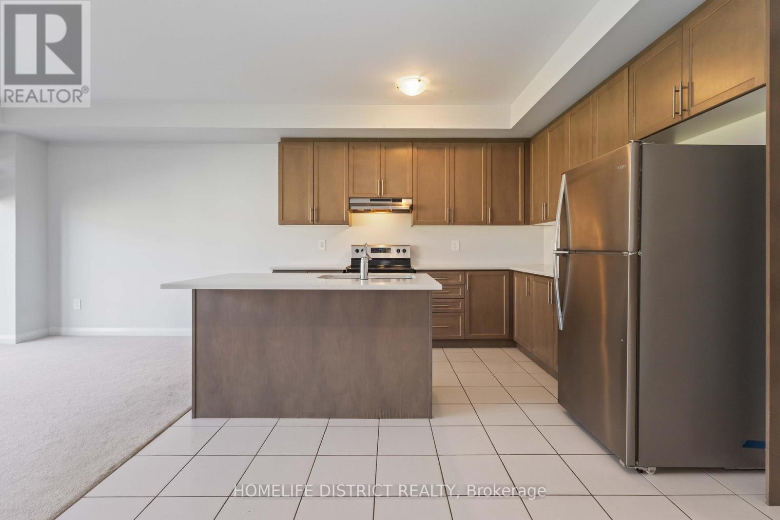 34 Keenan Street, Kawartha Lakes (Lindsay), Ontario  K9V 6C2 - Photo 15 - X12497370