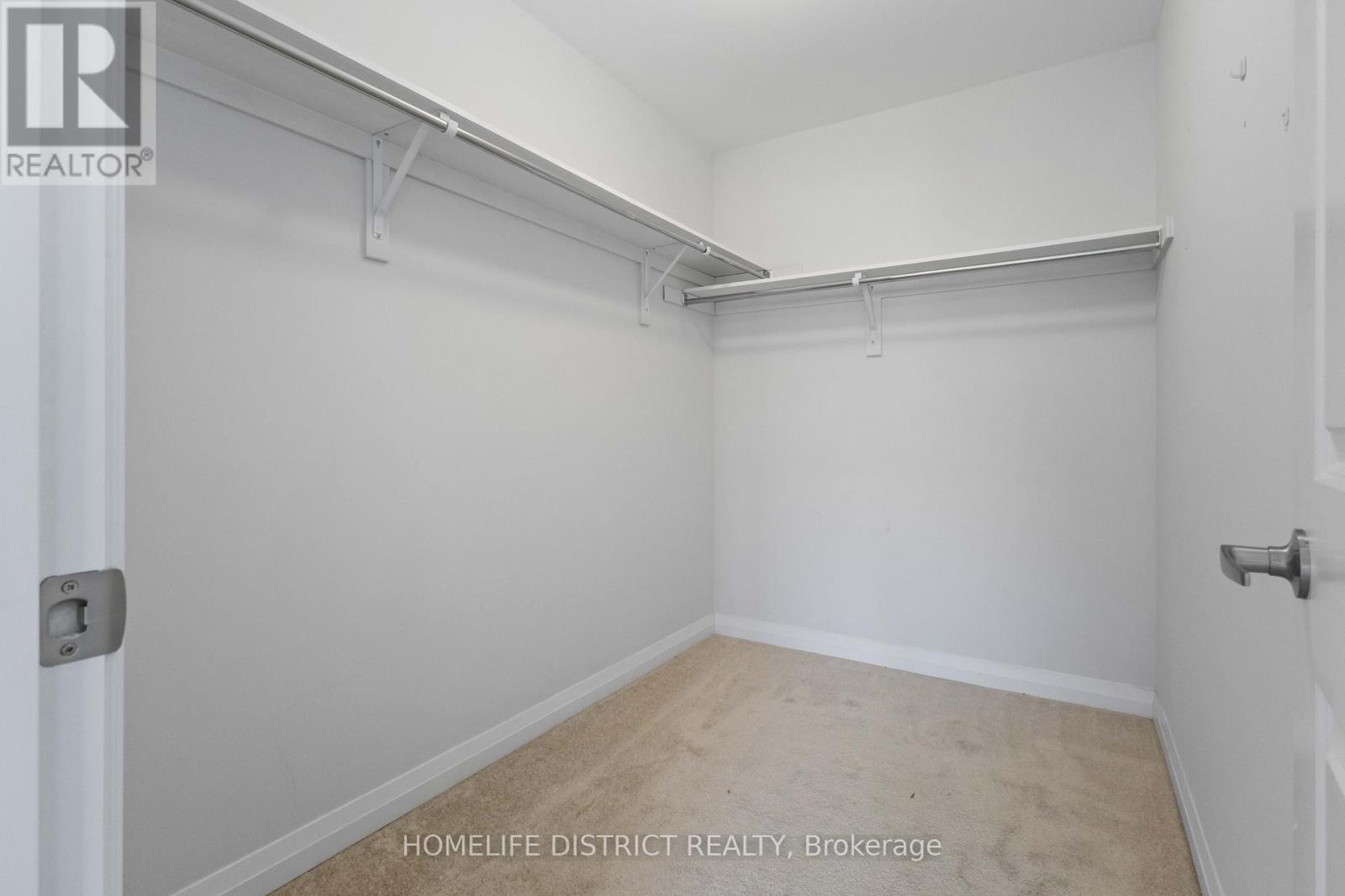 34 Keenan Street, Kawartha Lakes (Lindsay), Ontario  K9V 6C2 - Photo 22 - X12497370