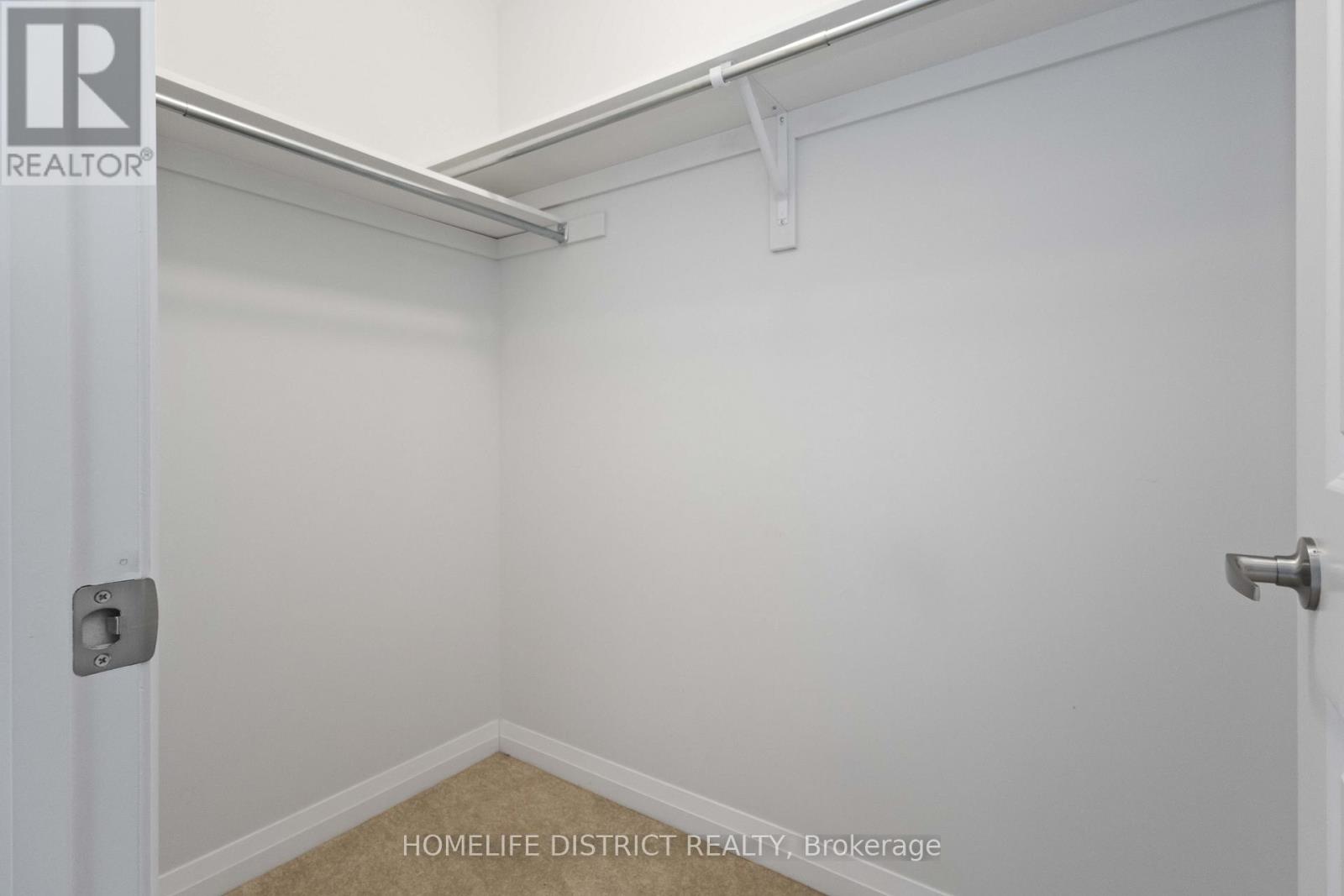 34 Keenan Street, Kawartha Lakes (Lindsay), Ontario  K9V 6C2 - Photo 23 - X12497370