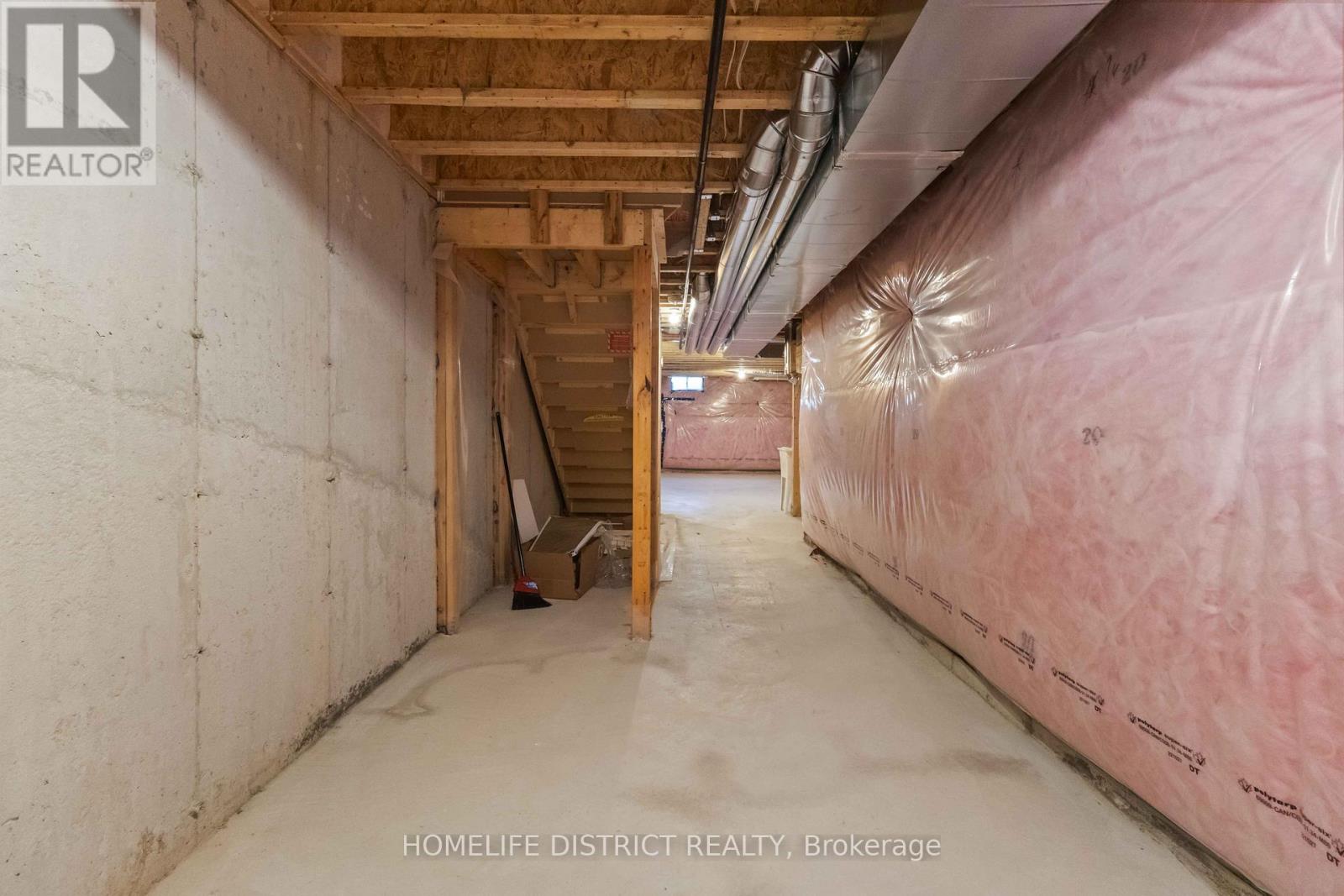 34 Keenan Street, Kawartha Lakes (Lindsay), Ontario  K9V 6C2 - Photo 34 - X12497370