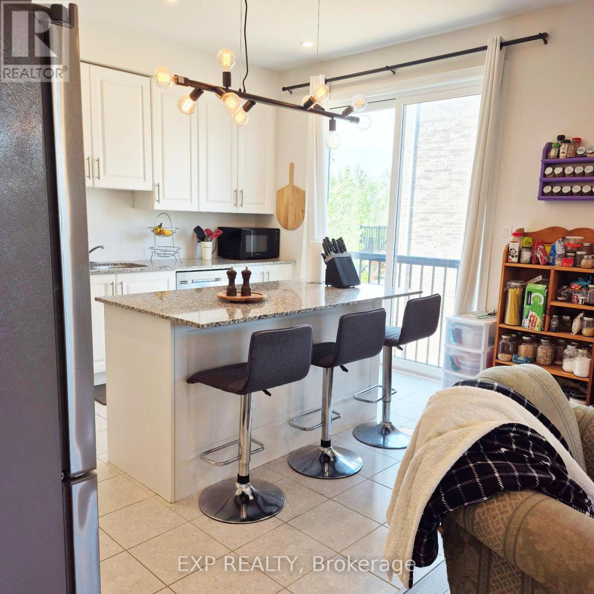 1056 Rippingale Trail, Peterborough (Northcrest Ward 5), Ontario  K9H 0J8 - Photo 7 - X12497888