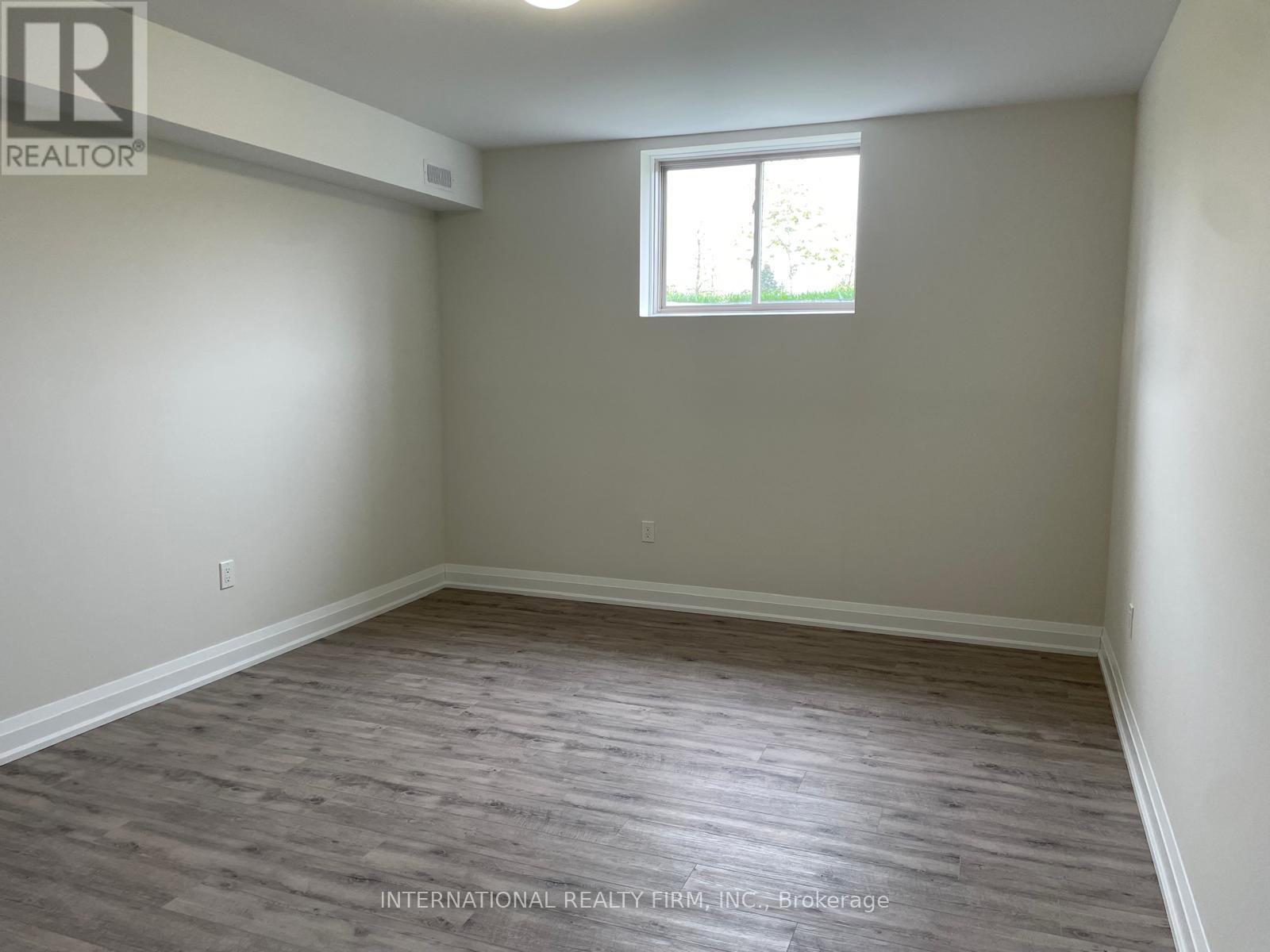 B - 184 Sanderling Crescent, Kawartha Lakes (Lindsay), Ontario  K9V 0M8 - Photo 11 - X12498672