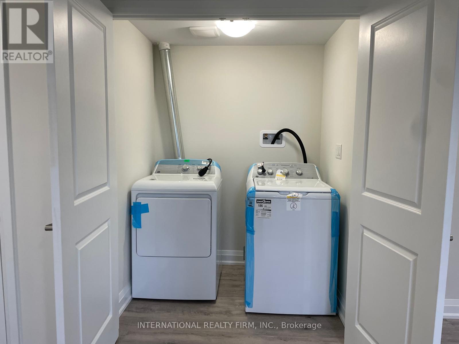 B - 184 Sanderling Crescent, Kawartha Lakes (Lindsay), Ontario  K9V 0M8 - Photo 12 - X12498672