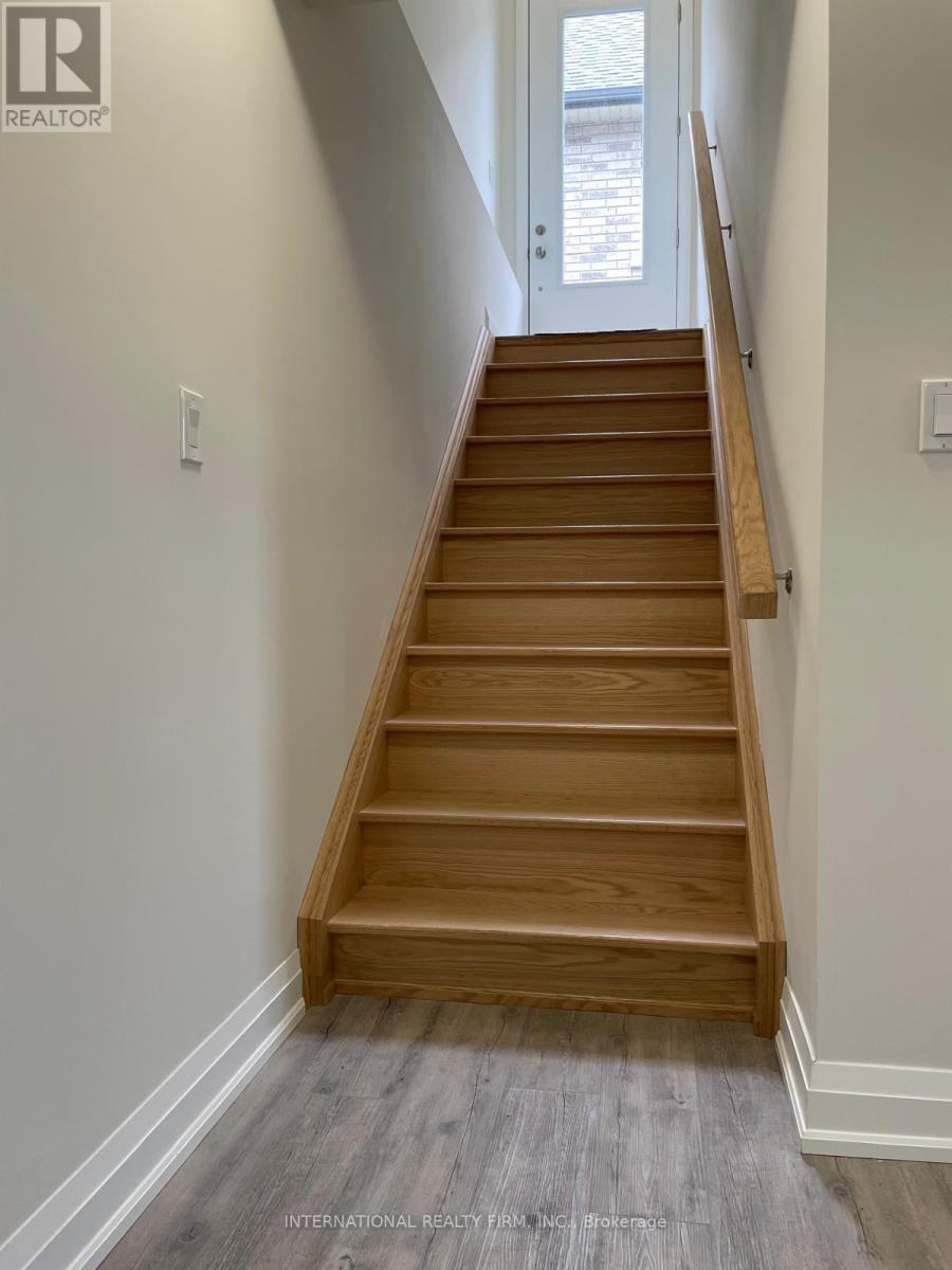 B - 184 Sanderling Crescent, Kawartha Lakes (Lindsay), Ontario  K9V 0M8 - Photo 13 - X12498672