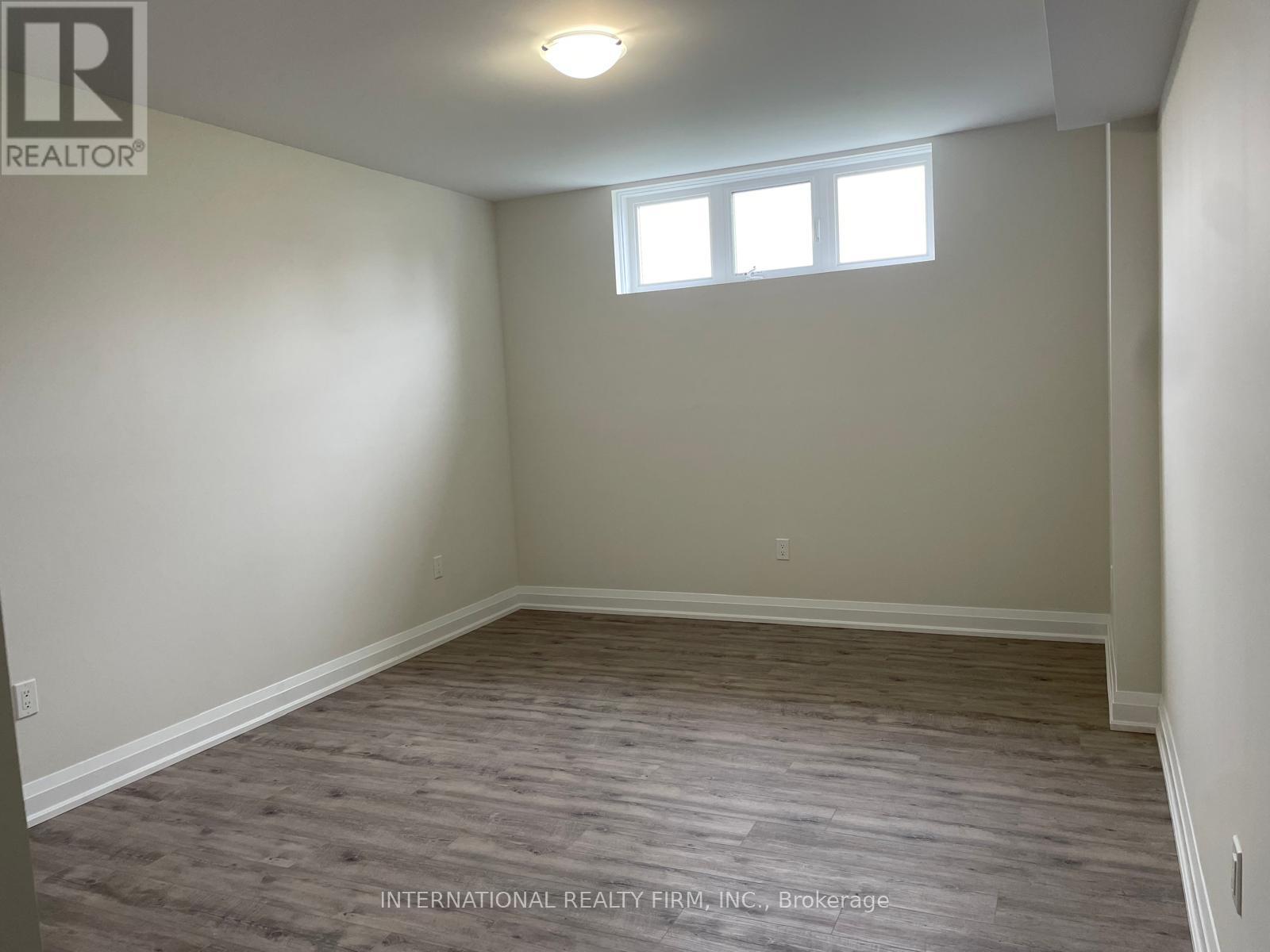 B - 184 Sanderling Crescent, Kawartha Lakes (Lindsay), Ontario  K9V 0M8 - Photo 9 - X12498672