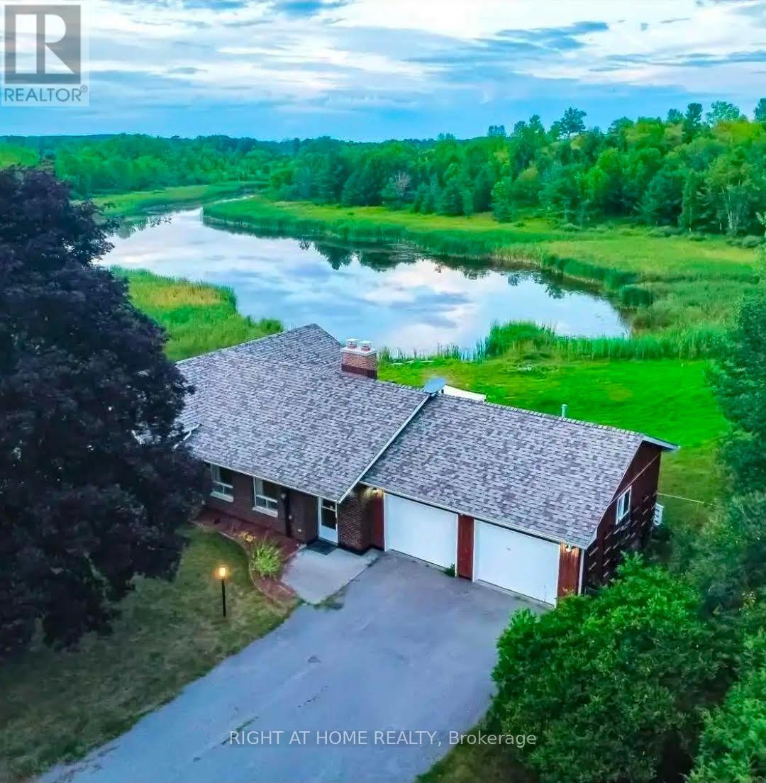 1 Oak Street, Trent Hills (Campbellford), Ontario  K0L 1L0 - Photo 1 - X12498854