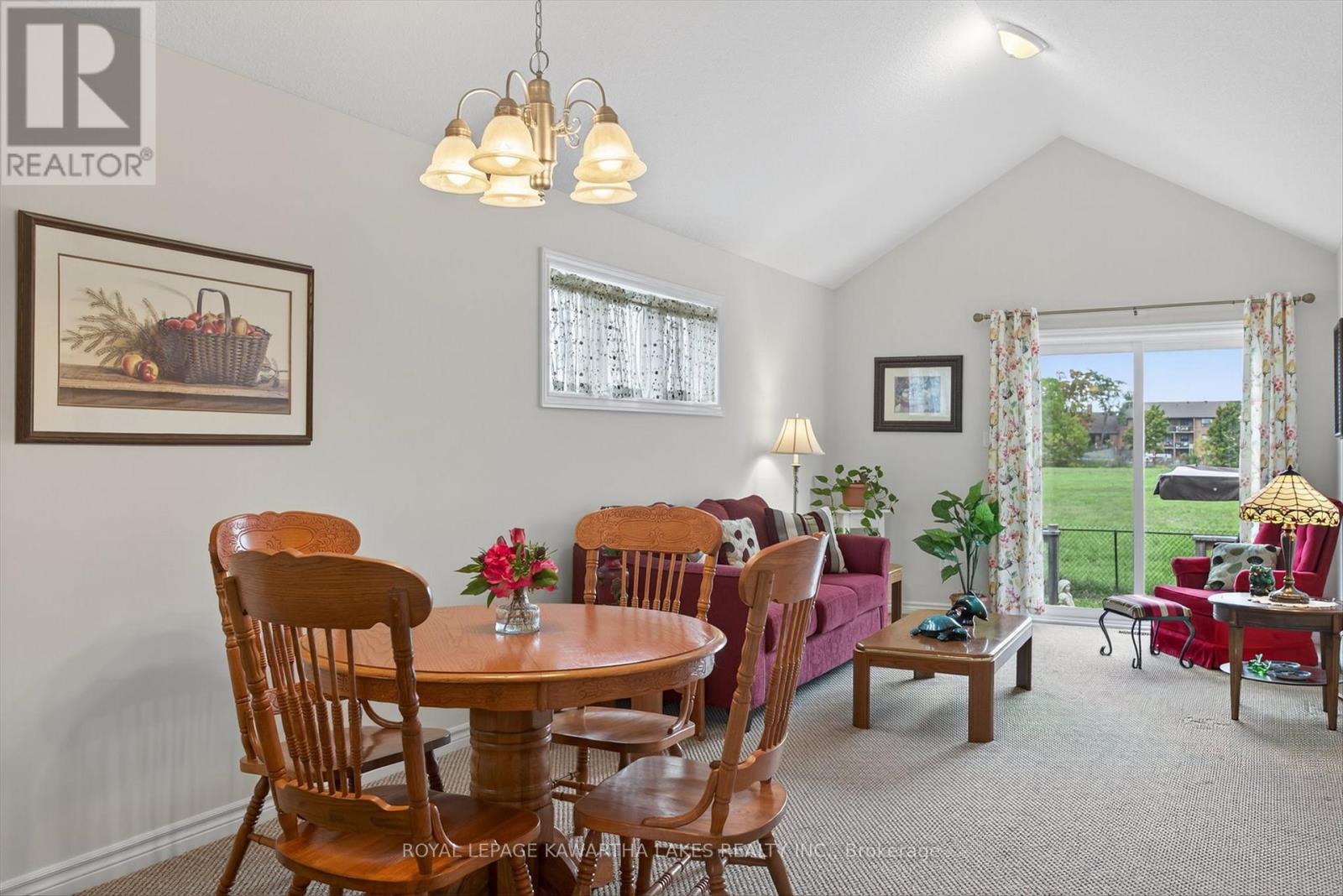 26 Chadwin Drive, Kawartha Lakes (Lindsay), Ontario  K9V 0E9 - Photo 10 - X12501528