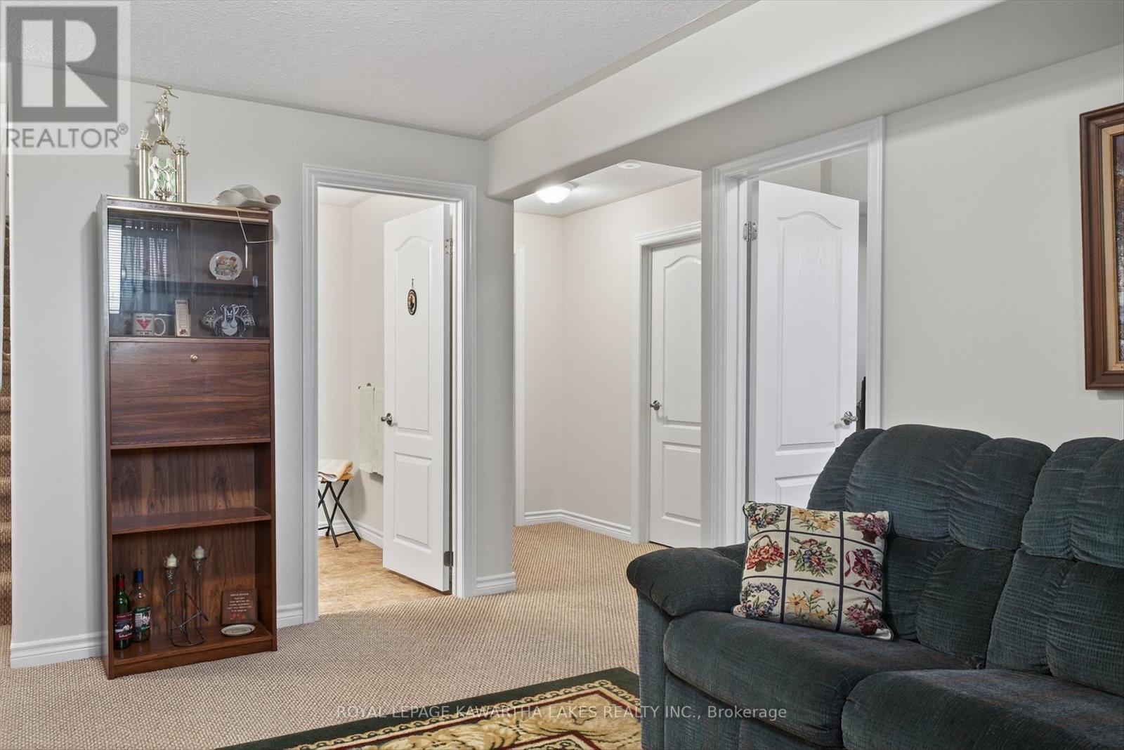 26 Chadwin Drive, Kawartha Lakes (Lindsay), Ontario  K9V 0E9 - Photo 21 - X12501528