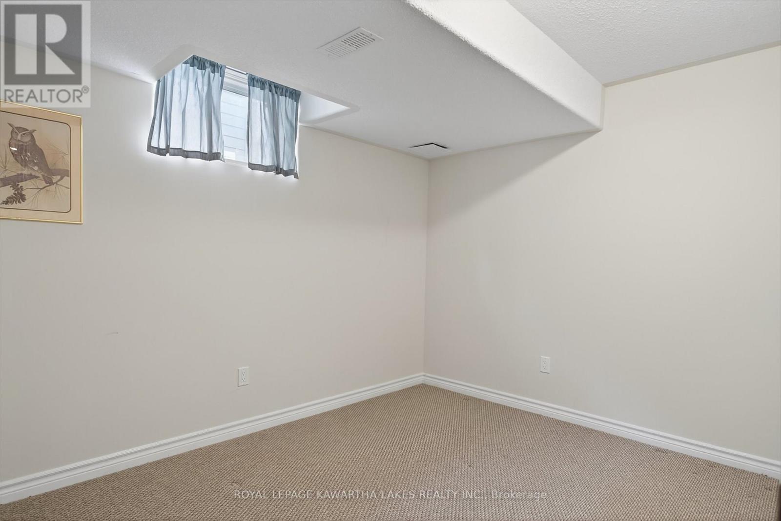 26 Chadwin Drive, Kawartha Lakes (Lindsay), Ontario  K9V 0E9 - Photo 23 - X12501528