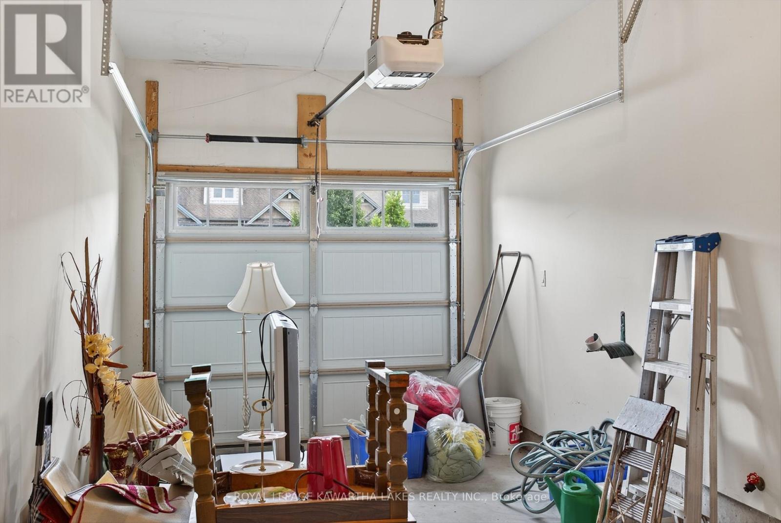 26 Chadwin Drive, Kawartha Lakes (Lindsay), Ontario  K9V 0E9 - Photo 26 - X12501528