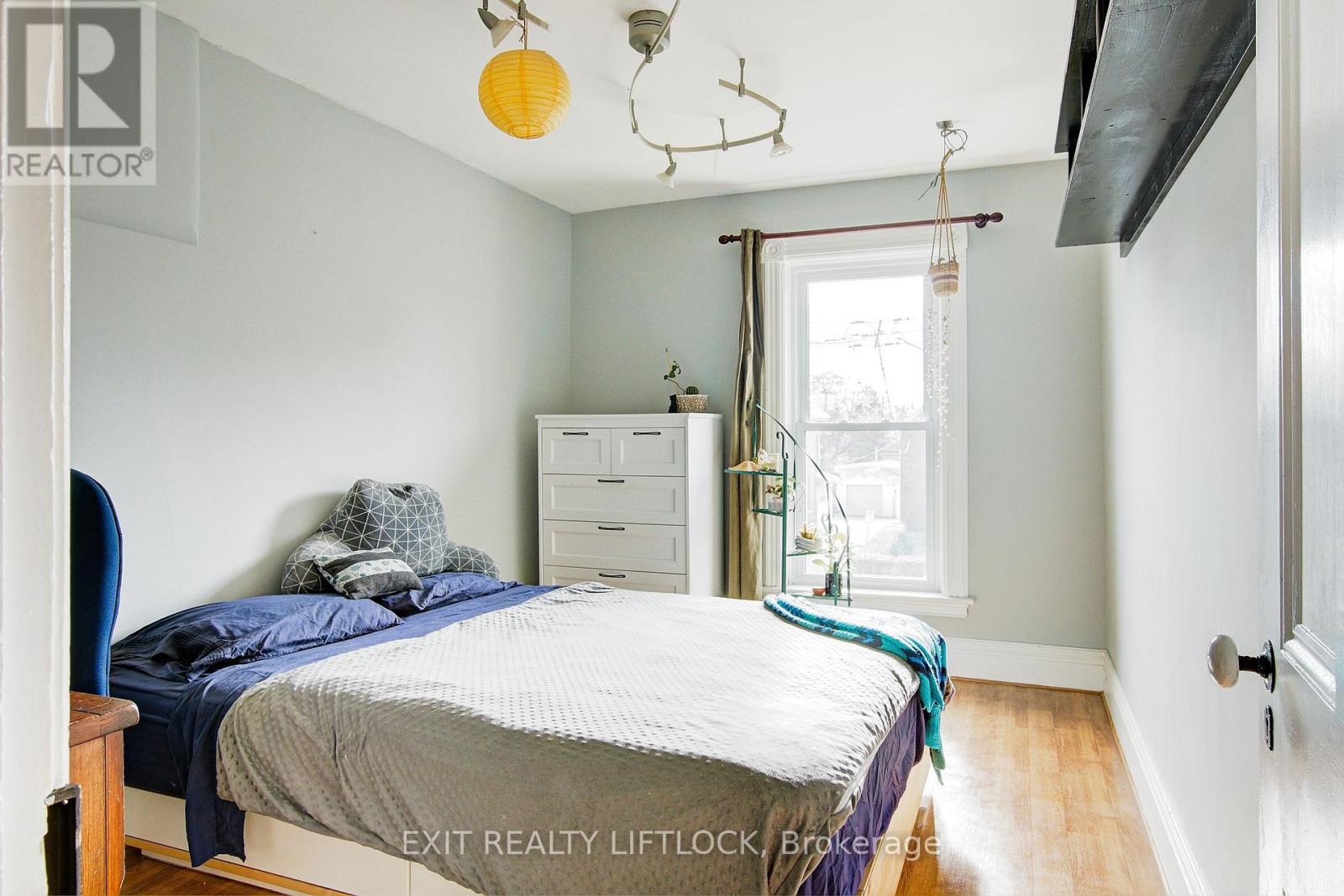 558 Chamberlain Street, Peterborough (Otonabee Ward 1), Ontario  K9J 4L5 - Photo 25 - X12501772