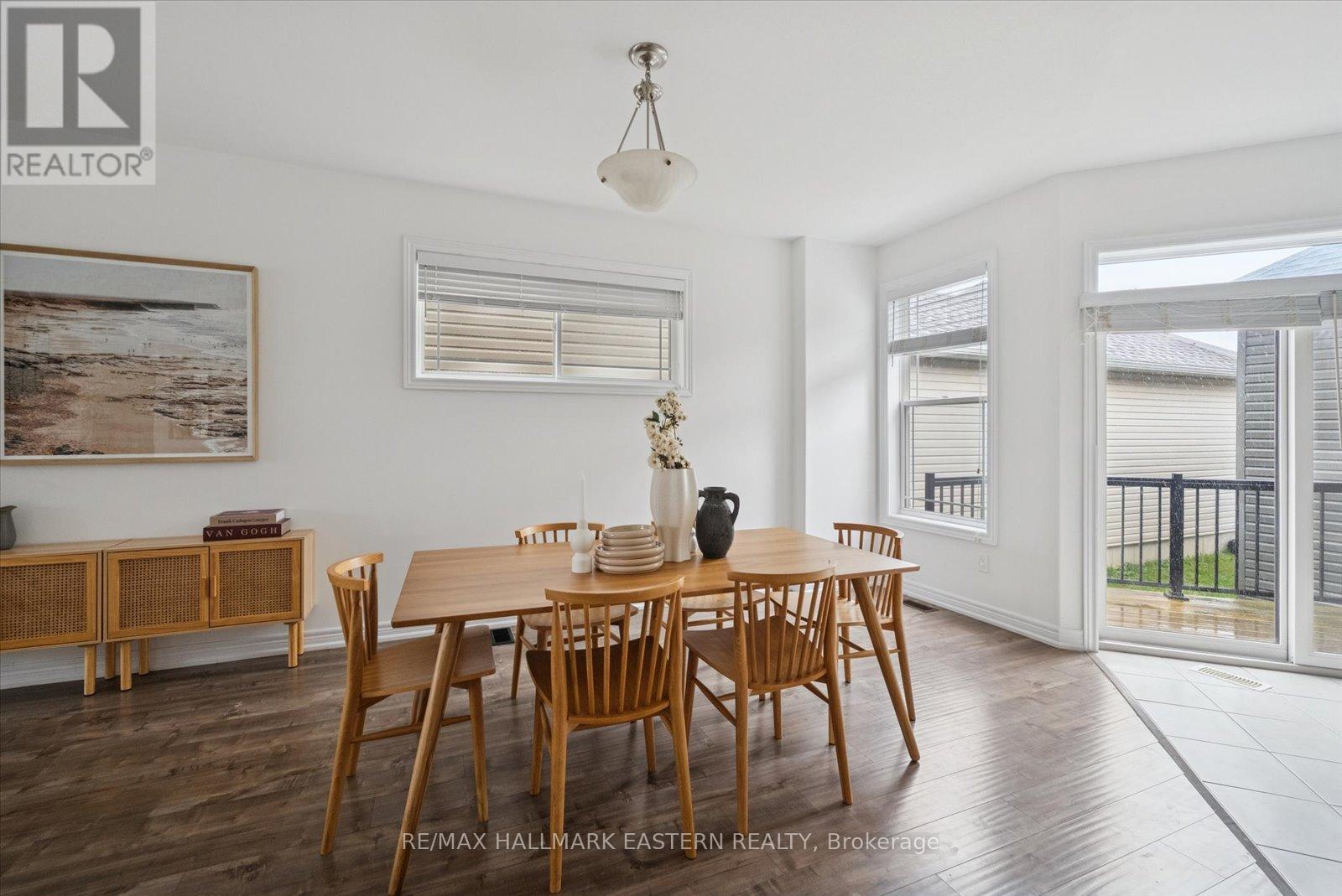 56 Flitton Avenue, Peterborough (Northcrest Ward 5), Ontario  K9H 0G5 - Photo 9 - X12502110