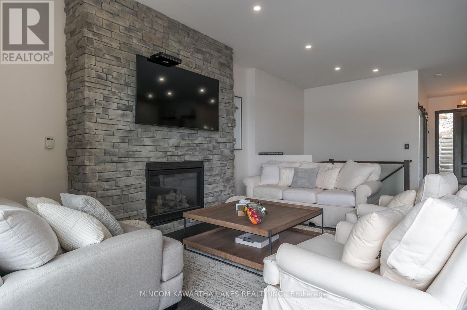 1416 Northey's Bay Road, North Kawartha, Ontario  K0L 3E0 - Photo 11 - X12502216