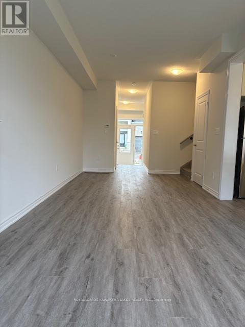 49 Hickey Lane, Kawartha Lakes (Lindsay), Ontario  K9V 0T3 - Photo 6 - X12502242