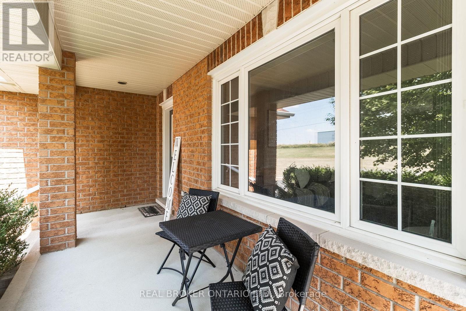 178 Mclaughlin Road, Kawartha Lakes (Lindsay), Ontario  K9V 6L8 - Photo 5 - X12503332