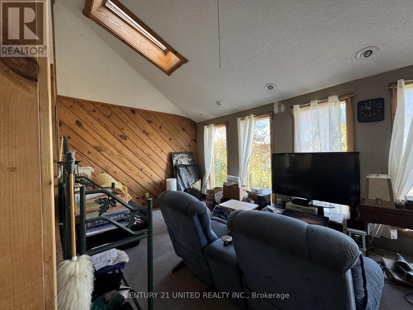 811 Morphet Avenue, Peterborough (Otonabee Ward 1), Ontario  K9J 2X7 - Photo 14 - X12503490