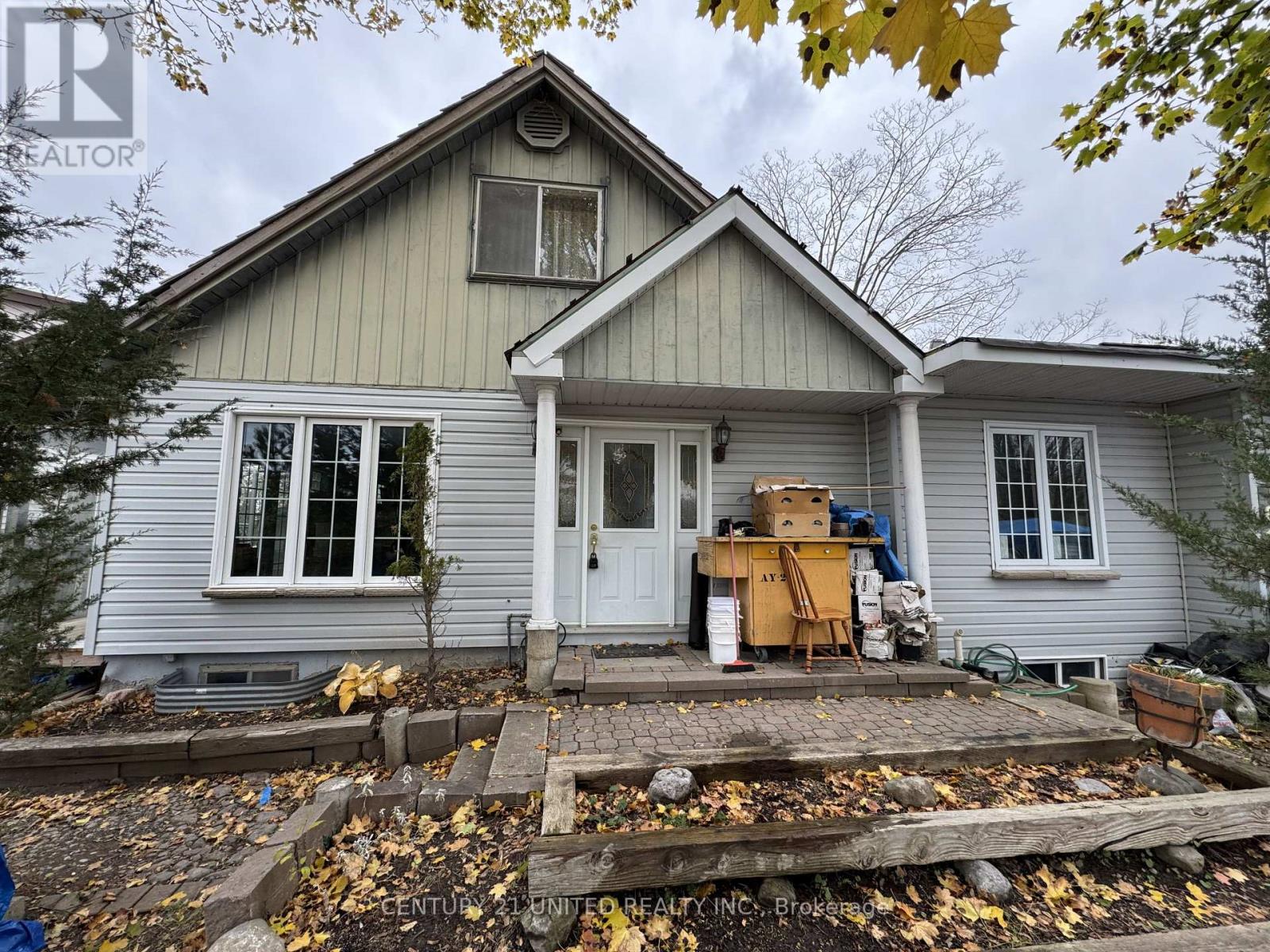 811 Morphet Avenue, Peterborough (Otonabee Ward 1), Ontario  K9J 2X7 - Photo 4 - X12503490