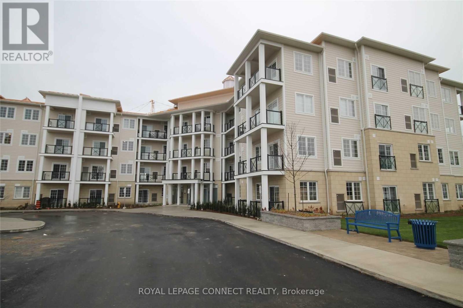 116 - 50 Lakebreeze Drive, Clarington (Newcastle), Ontario  L1B 0V9 - Photo 2 - E12503972