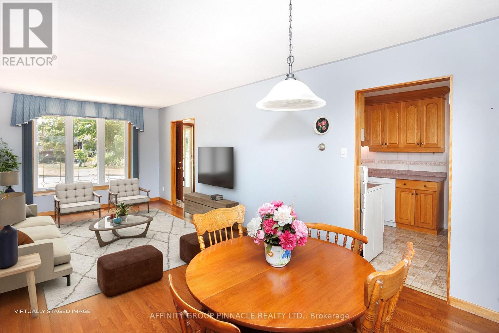 573 Saugeen Crescent, Peterborough South (East), Ontario  K9J 1J9 - Photo 12 - X12504392