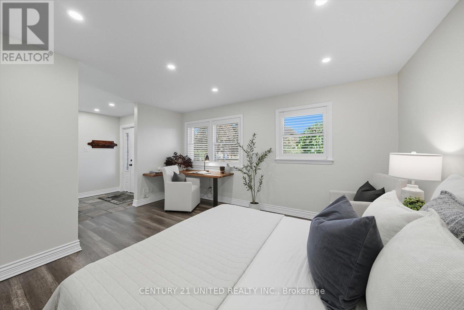 749 Spillsbury Drive, Peterborough (Otonabee Ward 1), Ontario  K9K 1K9 - Photo 21 - X12504688