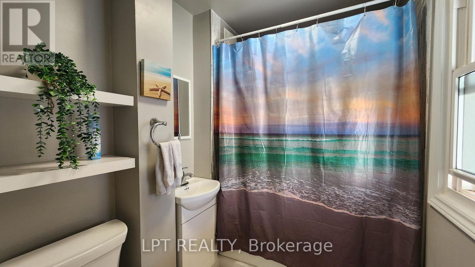 772 Duffus Street, Peterborough (Otonabee Ward 1), Ontario  K9J 4K4 - Photo 11 - X12505562