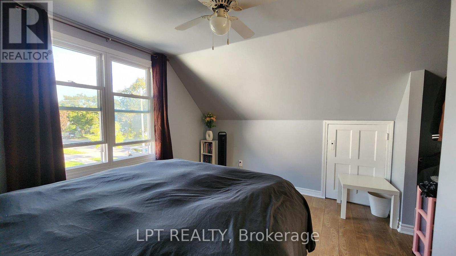 772 Duffus Street, Peterborough (Otonabee Ward 1), Ontario  K9J 4K4 - Photo 13 - X12505562