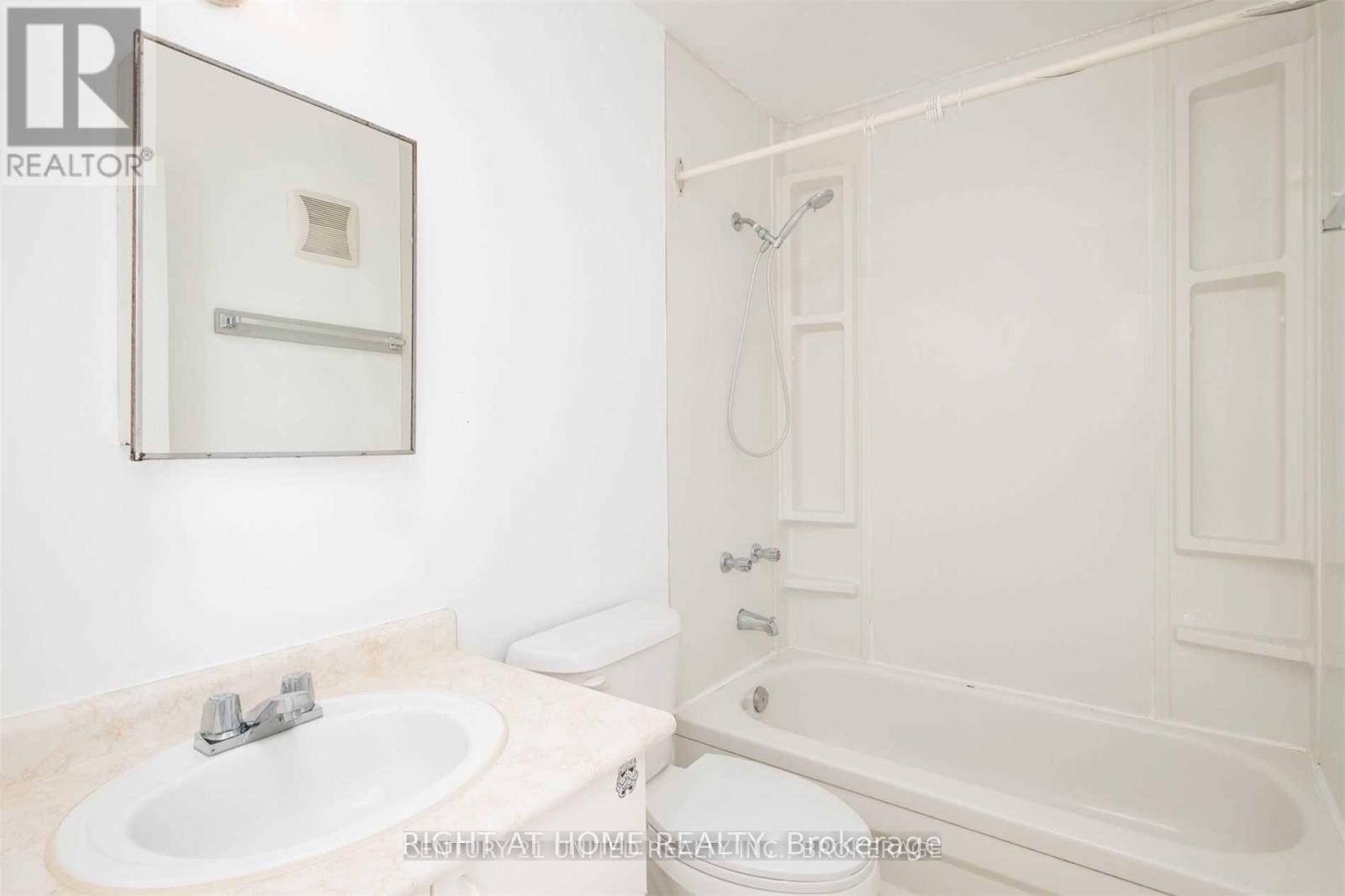 8 Moir Street W, Peterborough (Ashburnham Ward 4), Ontario  K9H 7N4 - Photo 12 - X12506152