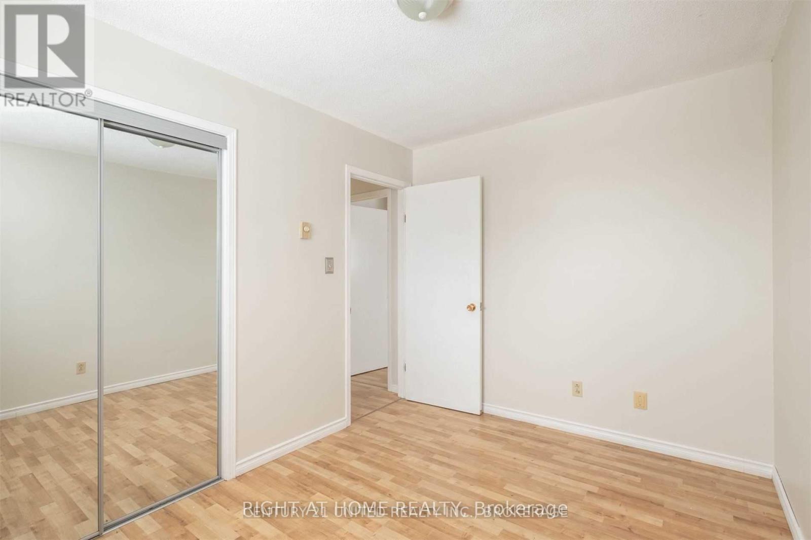 8 Moir Street W, Peterborough (Ashburnham Ward 4), Ontario  K9H 7N4 - Photo 13 - X12506152