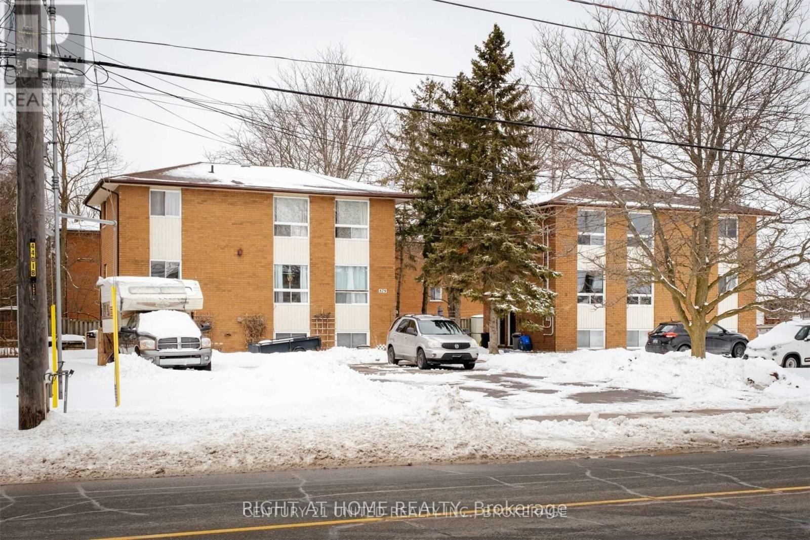 8 Moir Street W, Peterborough (Ashburnham Ward 4), Ontario  K9H 7N4 - Photo 3 - X12506152