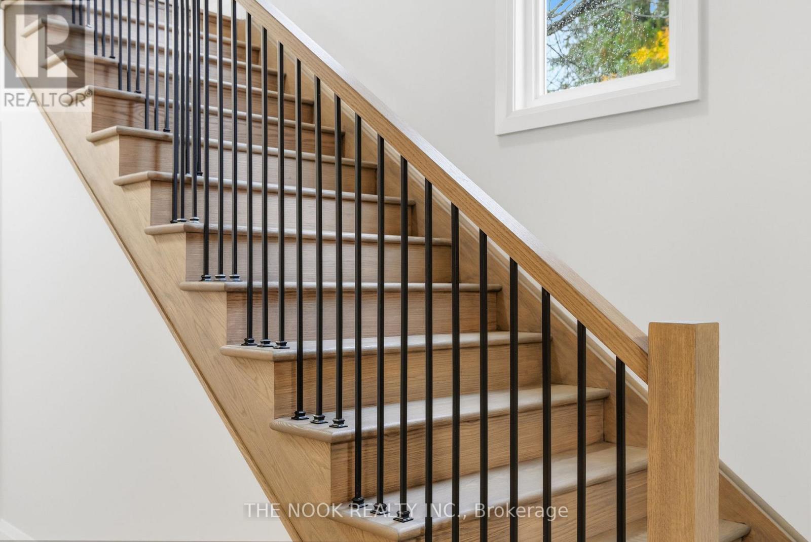 50 Russell Street E, Kawartha Lakes (Lindsay), Ontario  K9V 2A6 - Photo 27 - X12506290