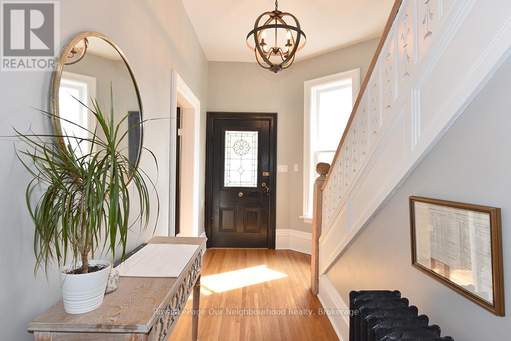 16 Francis Street, Kawartha Lakes (Lindsay), Ontario  K9V 3R6 - Photo 21 - X12506378