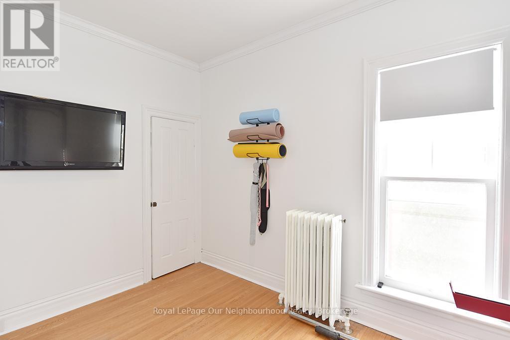 16 Francis Street, Kawartha Lakes (Lindsay), Ontario  K9V 3R6 - Photo 37 - X12506378