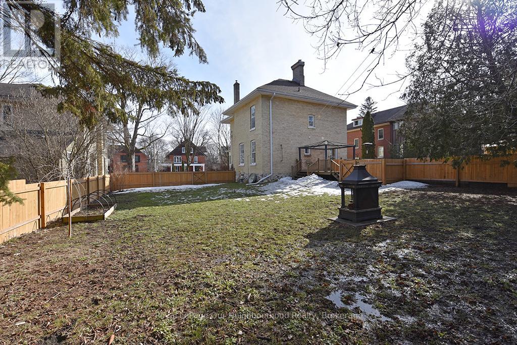 16 Francis Street, Kawartha Lakes (Lindsay), Ontario  K9V 3R6 - Photo 41 - X12506378