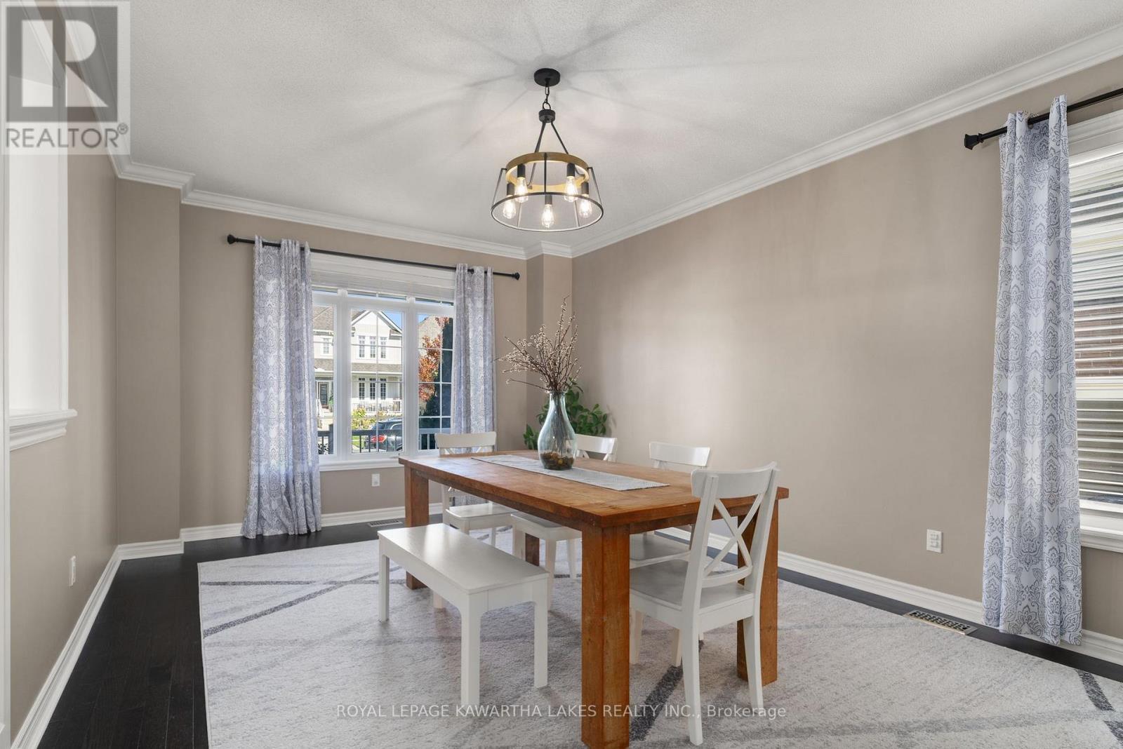 29 Logan Lane, Kawartha Lakes (Lindsay), Ontario  K9V 0L3 - Photo 12 - X12506564