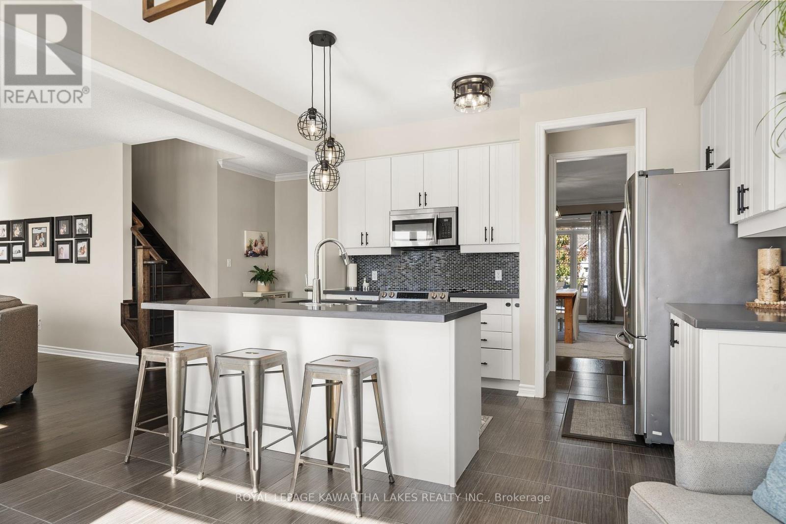 29 Logan Lane, Kawartha Lakes (Lindsay), Ontario  K9V 0L3 - Photo 14 - X12506564