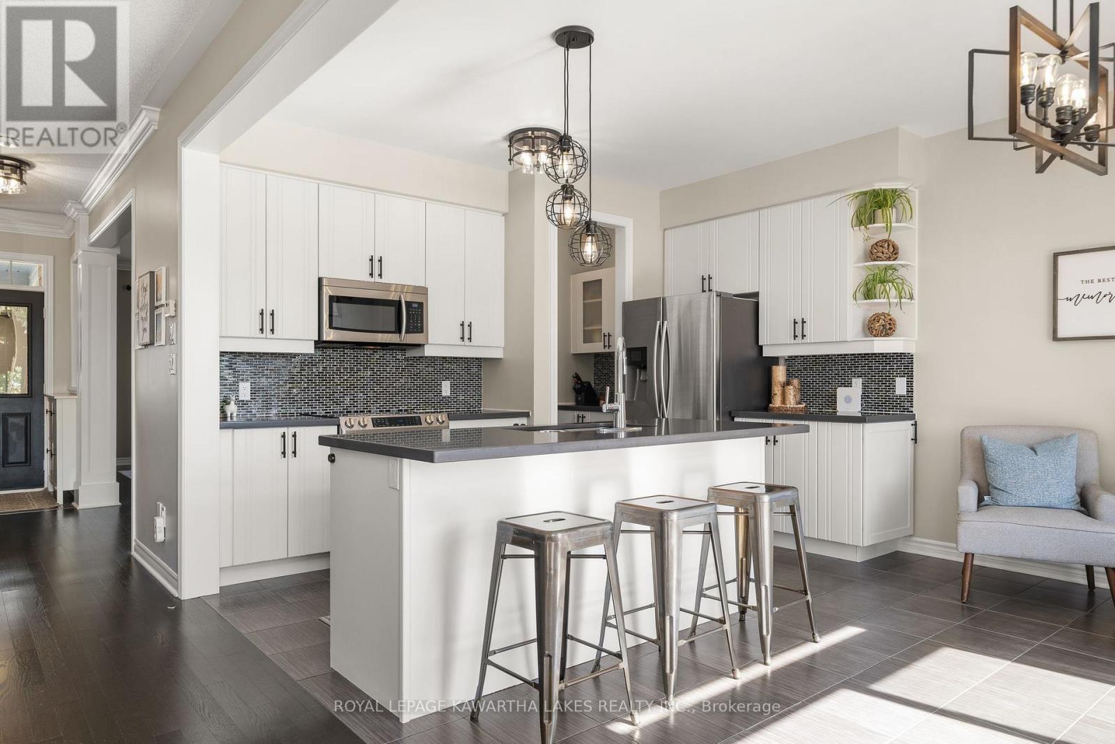 29 Logan Lane, Kawartha Lakes (Lindsay), Ontario  K9V 0L3 - Photo 16 - X12506564