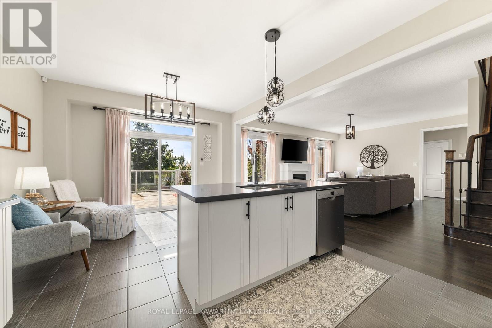 29 Logan Lane, Kawartha Lakes (Lindsay), Ontario  K9V 0L3 - Photo 20 - X12506564