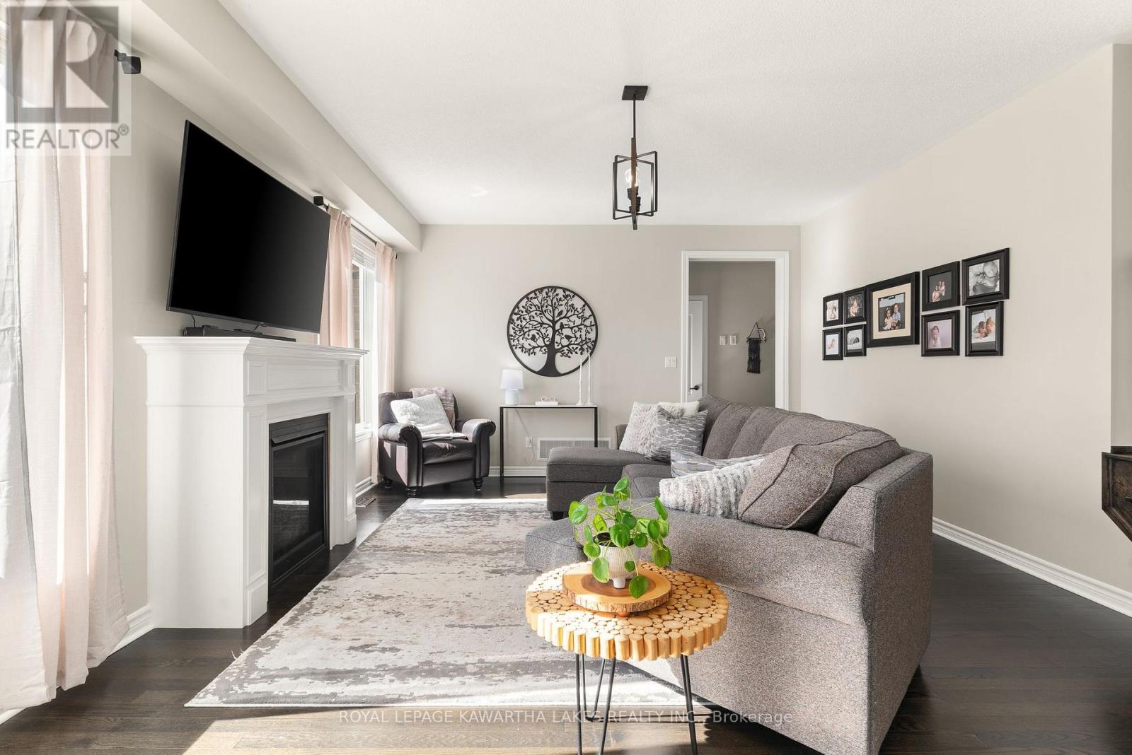 29 Logan Lane, Kawartha Lakes (Lindsay), Ontario  K9V 0L3 - Photo 23 - X12506564