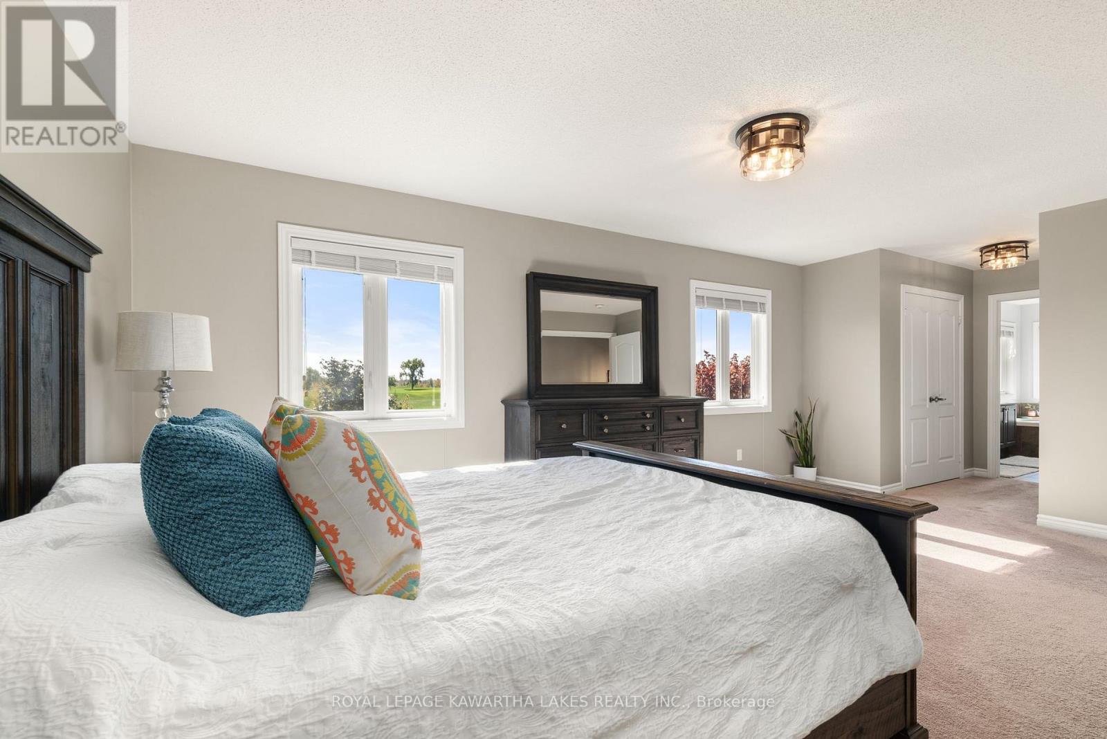 29 Logan Lane, Kawartha Lakes (Lindsay), Ontario  K9V 0L3 - Photo 27 - X12506564