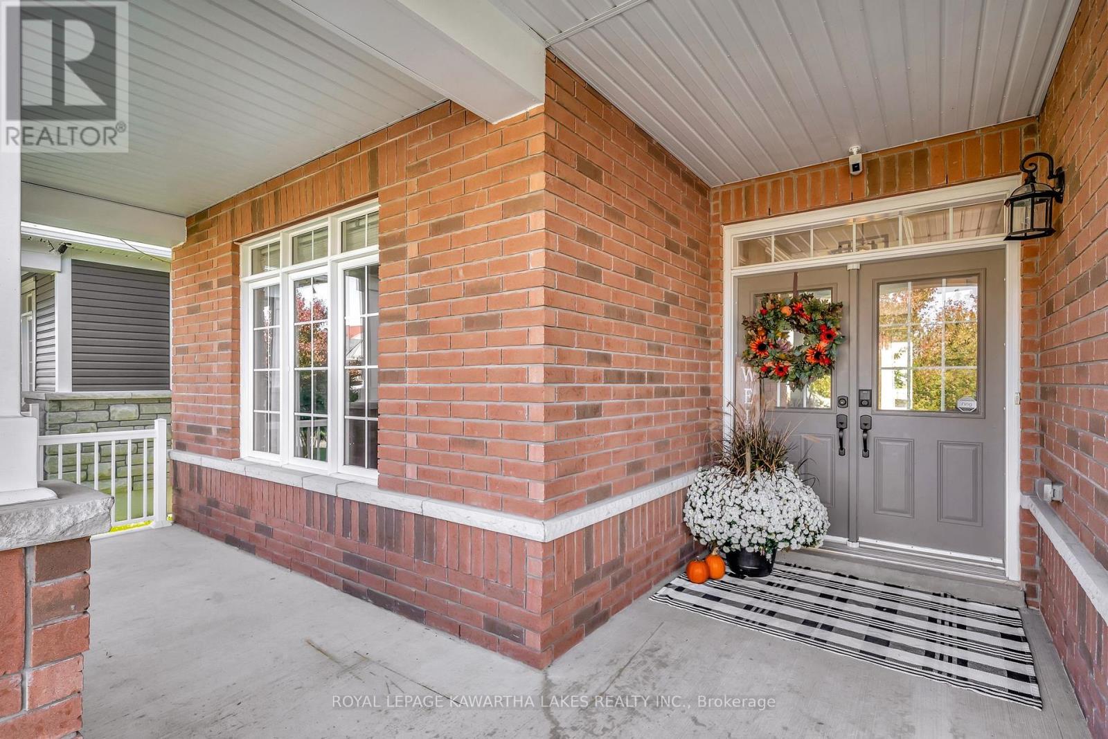 29 Logan Lane, Kawartha Lakes (Lindsay), Ontario  K9V 0L3 - Photo 8 - X12506564