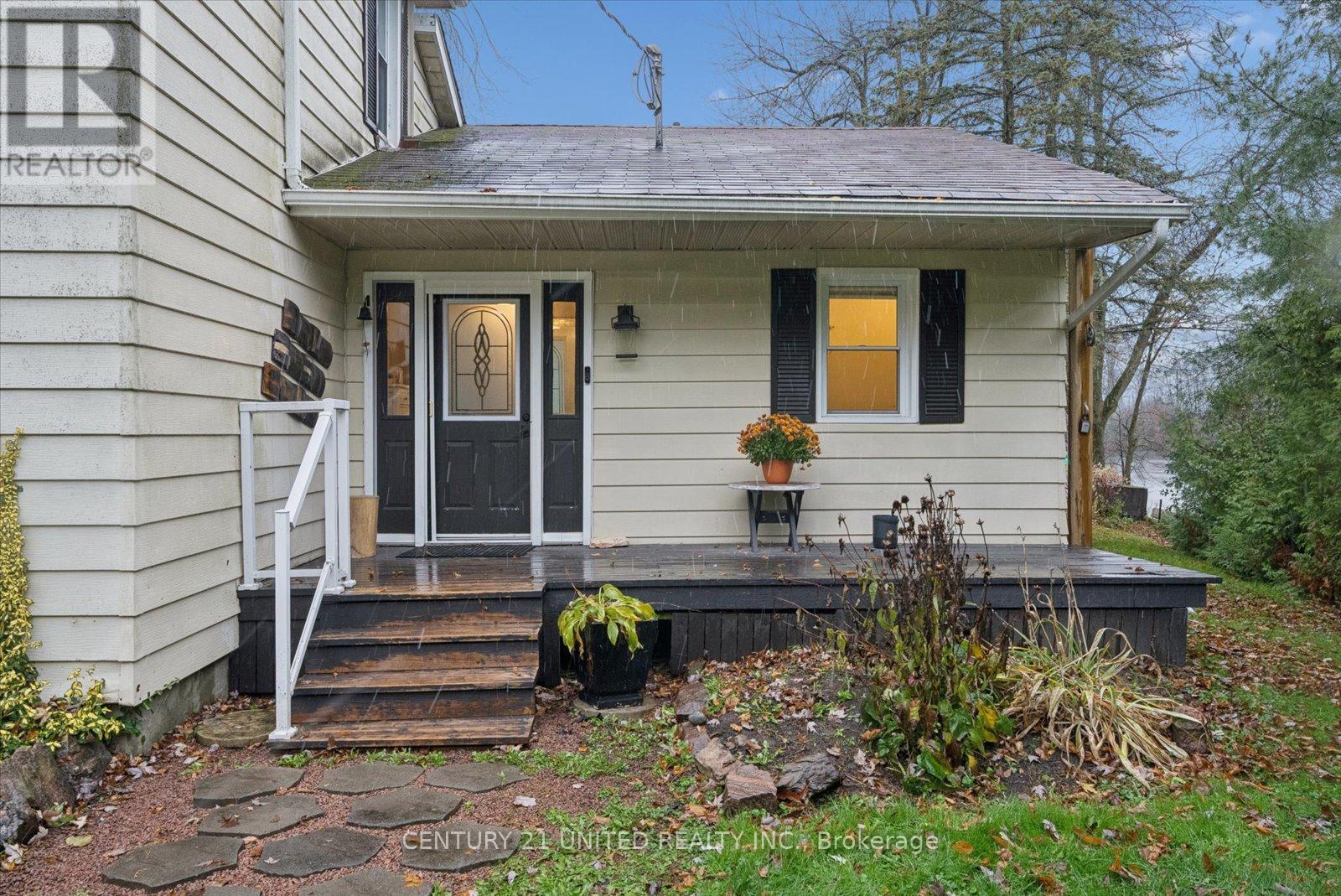 266 Greenwood Road, Otonabee-South Monaghan, Ontario  K9J 6Y3 - Photo 5 - X12506580