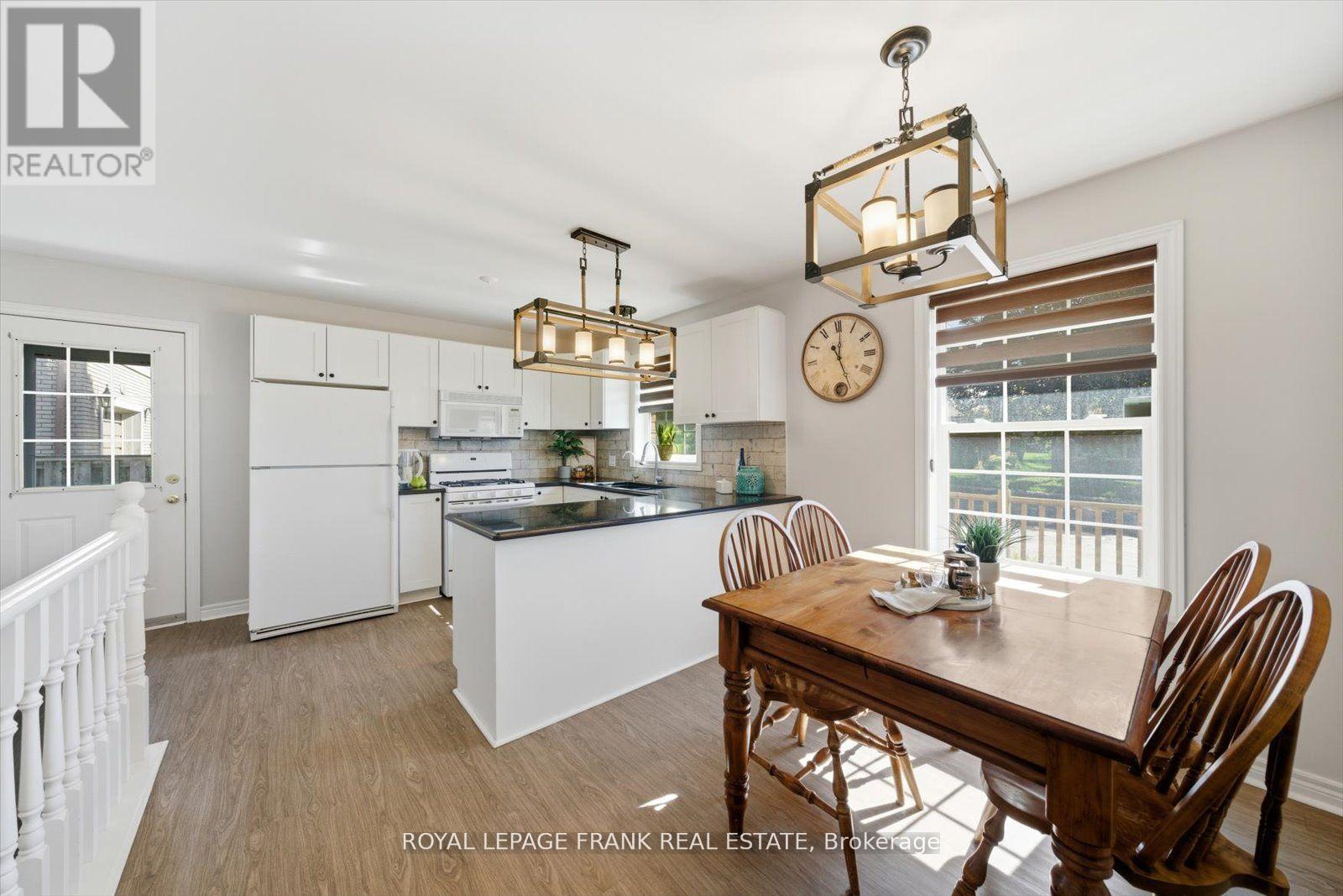 34 Riverview Road, Kawartha Lakes (Lindsay), Ontario  K9V 1B3 - Photo 11 - X12506846