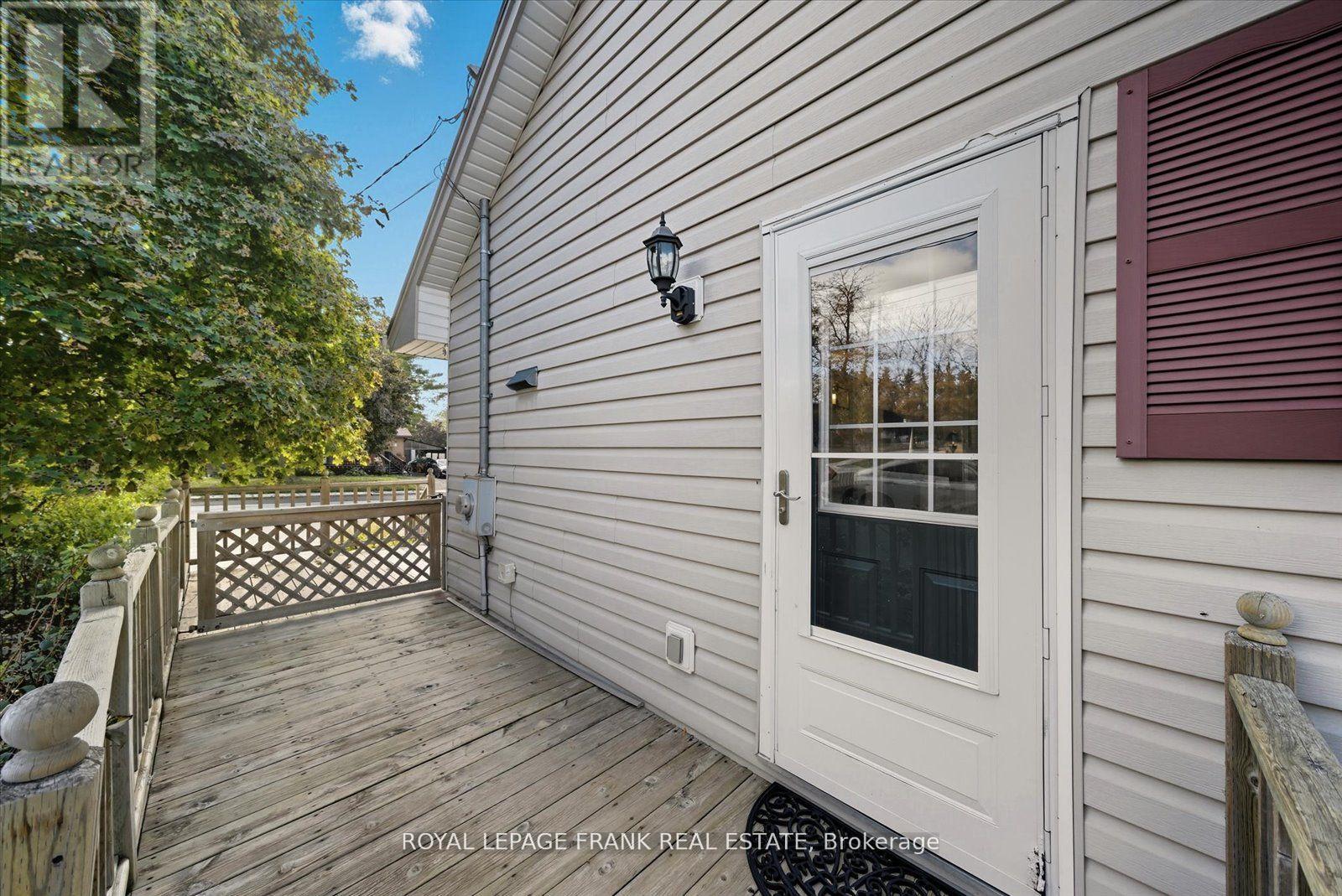 34 Riverview Road, Kawartha Lakes (Lindsay), Ontario  K9V 1B3 - Photo 37 - X12506846